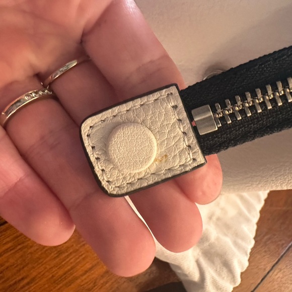 NWT Marc Jacob Leather White Handbag - Picture 7 of 17